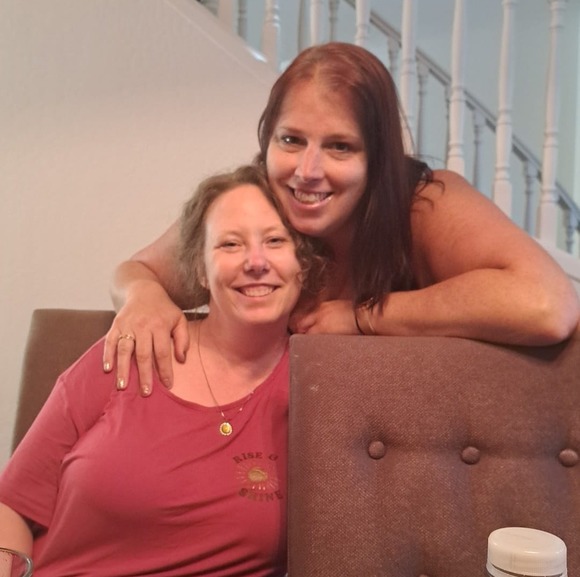 Meet your Posher, Jennifer - Picture 1 of 1